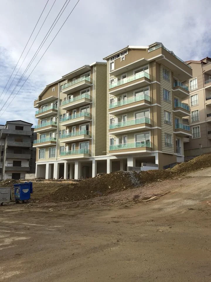 Aydınoğlu Apartmanı — Gündoğdu Mahallesi, İzmit, Kocaeli