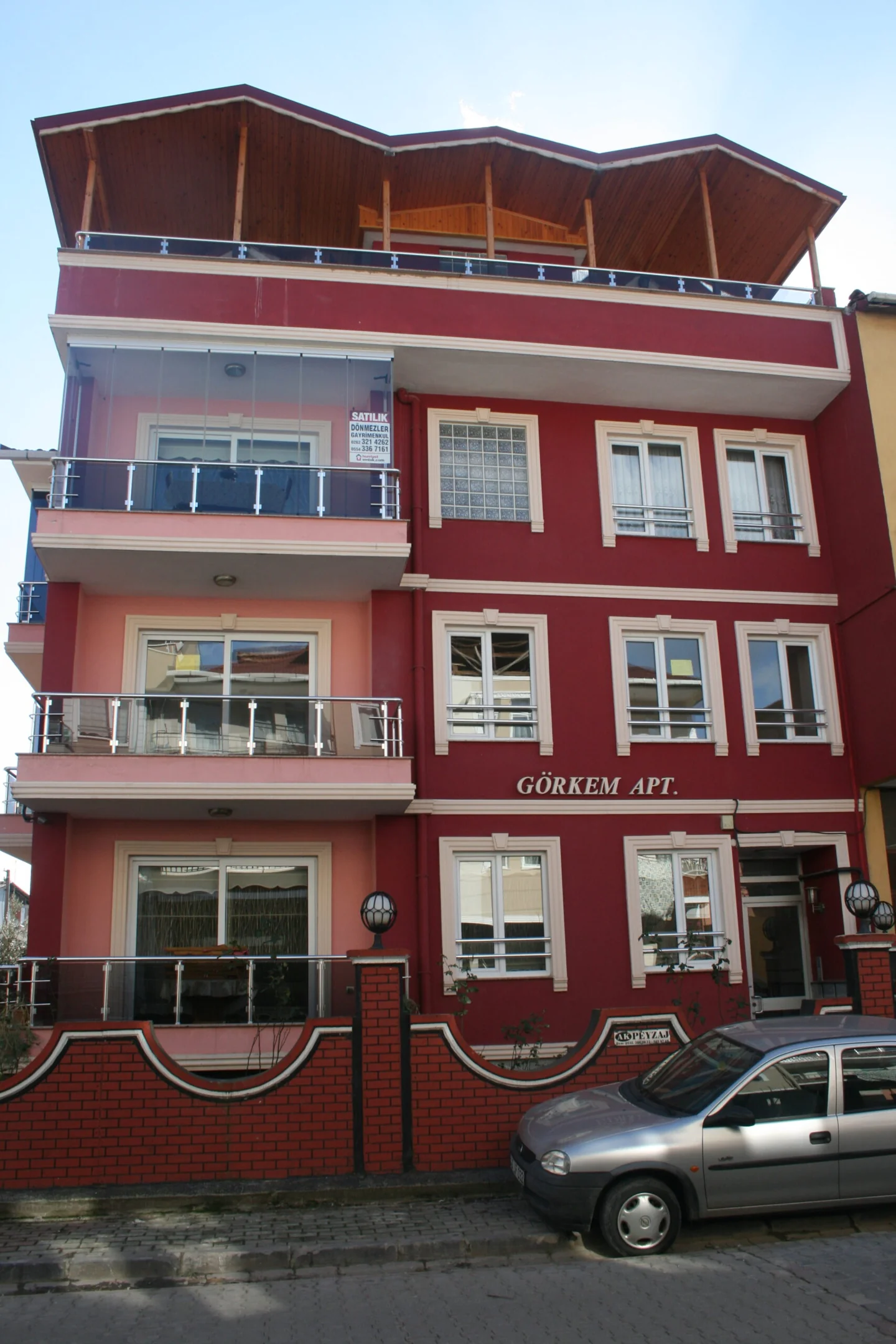 Görkem Apartmanı — Yenişehir Mahallesi, İzmit, Kocaeli
