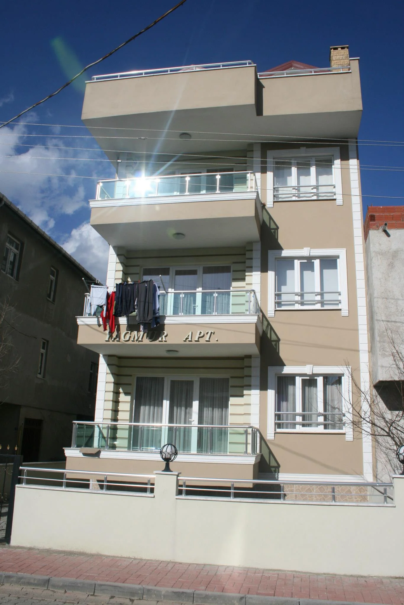Yağmur Apartmanı — Yenişehir Mahallesi, İzmit, Kocaeli
